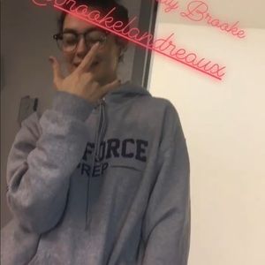 Meet your Posher, Brooke